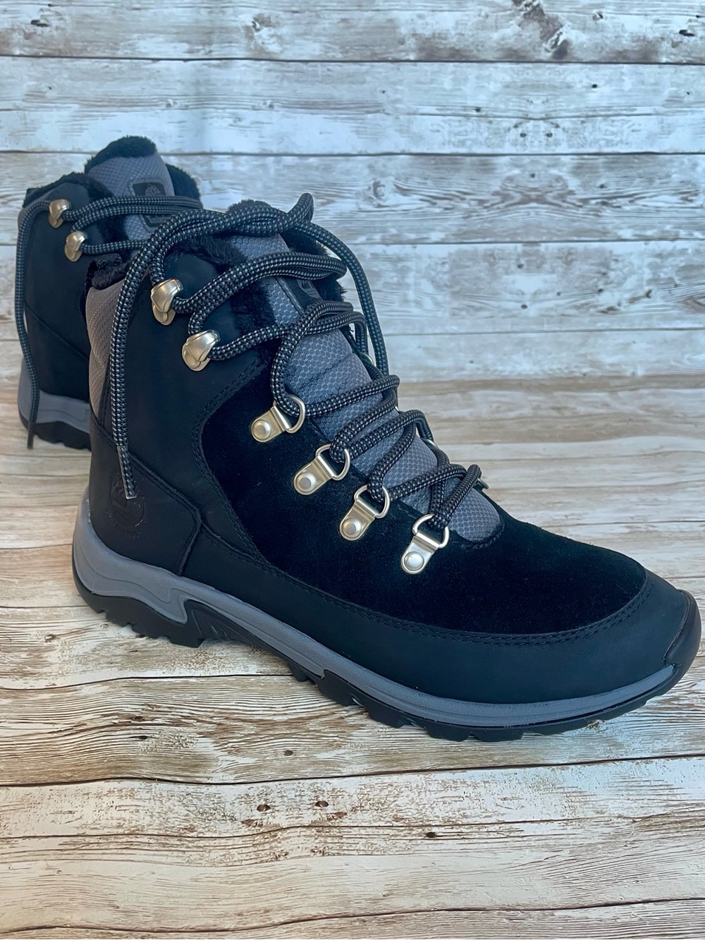 Timberland Mt Maddsen Winter Waterproof Hiking Boots Black Gray Women’s 7 NWOT